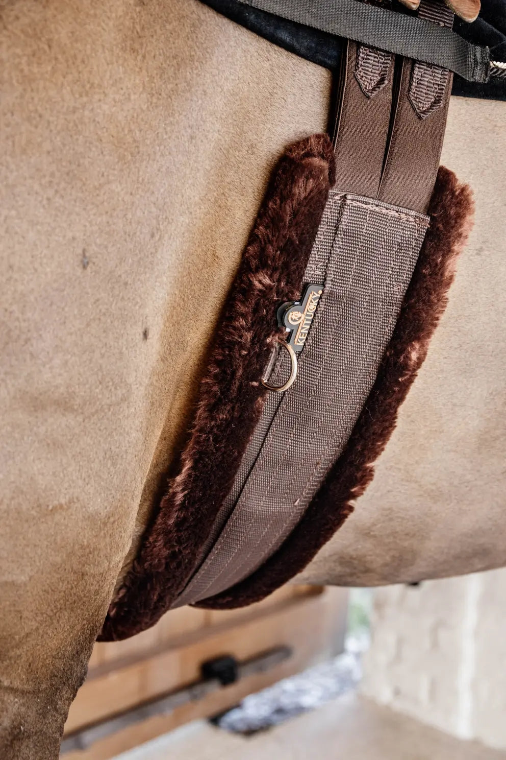 Kentucky Horsewear Schaffell-Gurt braun Nylon braun