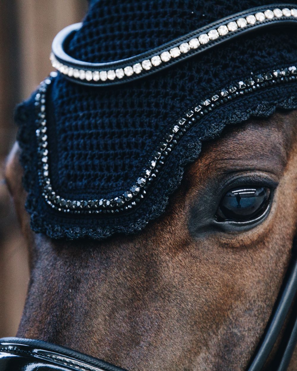 Kentucky Horsewear vliegenmuts Wellington Stone & Pearl Soundless Zwart full