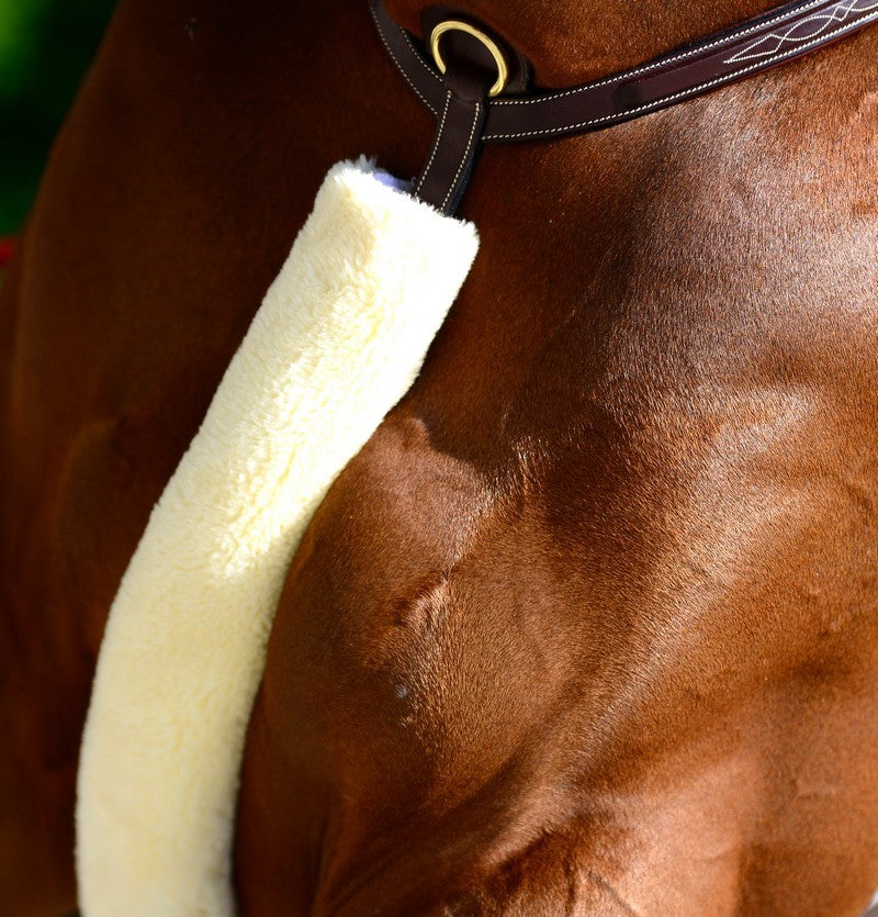 Kentucky Horsewear martingaalbeschermer wol beige